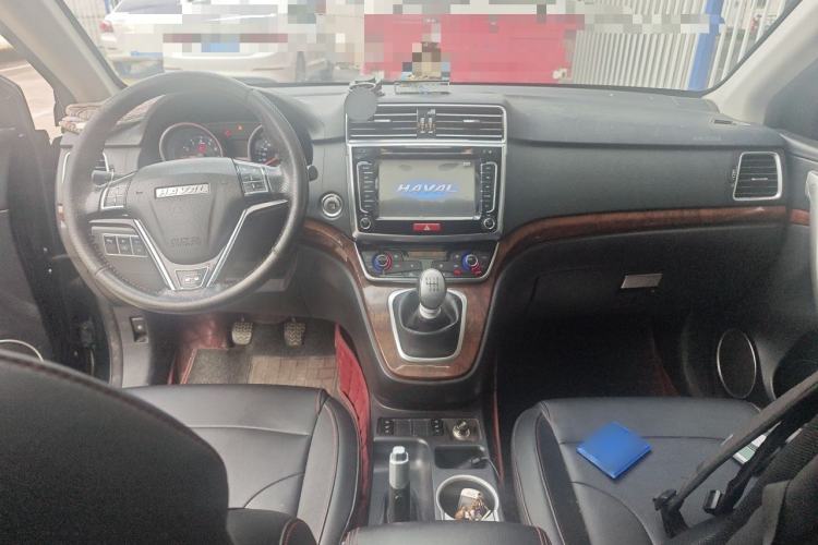Used Haval H6 2017 Red-Label Sport Edition 1.5T Manual Two-Wheel Drive Elite Model Center Console
