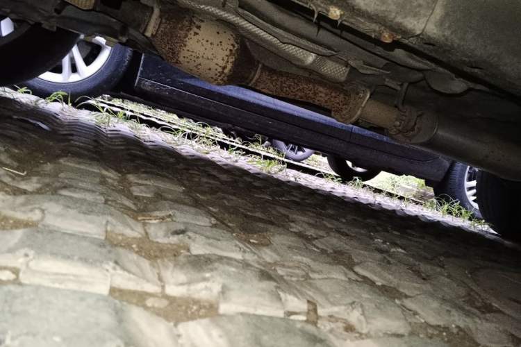 Used Haval H6 2017 Blue Label 1.5T Automatic Two-Wheel Drive ZhiShang Model Chassis Front Left
