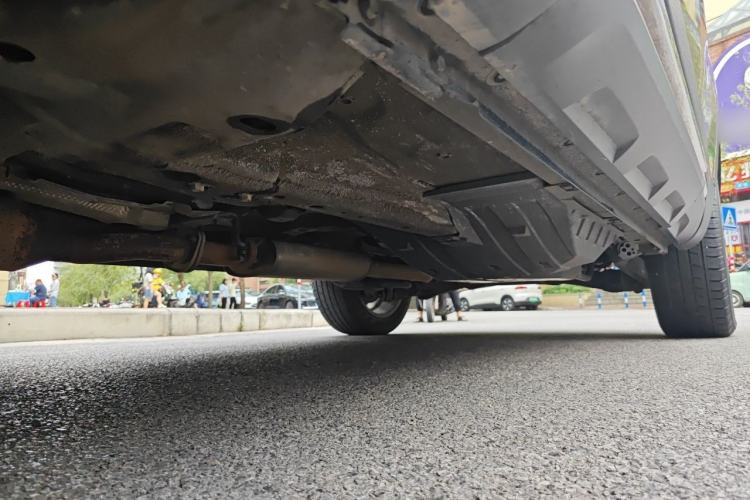 Used Haval H6 2017 Blue Label 1.5T Automatic Two-Wheel Drive ZhiShang Model Chassis Front Left