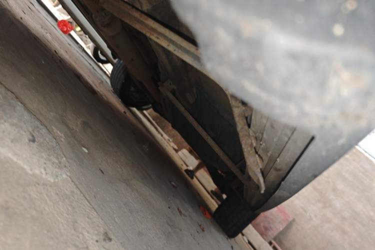 Used Haval H6 2017 Red Label 2.0T Automatic Two-Wheel Drive ZhiShang Model Chassis Front Left