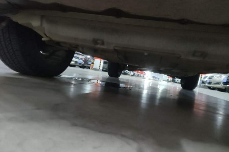 Used Haval H6 2017 Red Label 2.0T Automatic Two-Wheel Drive ZhiShang Model Chassis Front