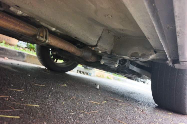 Used Haval H6 2017 Red-Label 1.3T Automatic Two-Wheel Drive ZhiShang Model Chassis Front Right