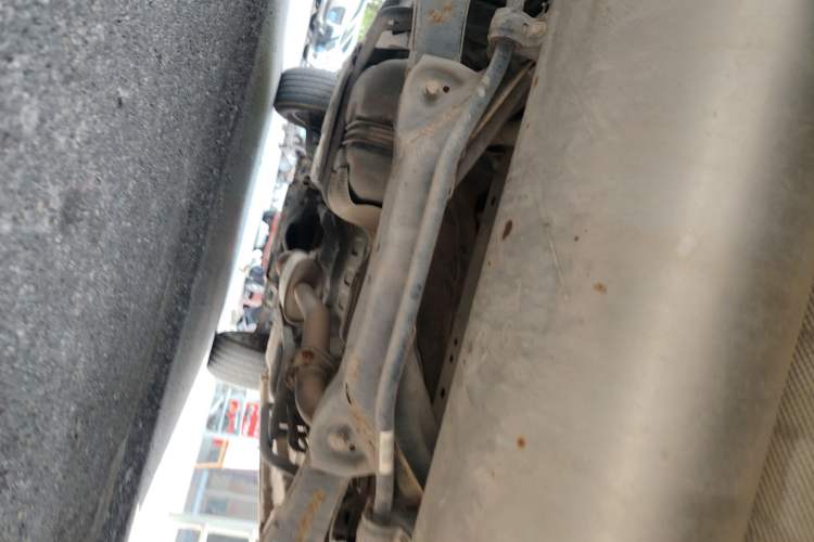 Used Haval H6 2017 Red Label 2.0T Automatic Two-Wheel Drive ZhiShang Model Chassis Rear