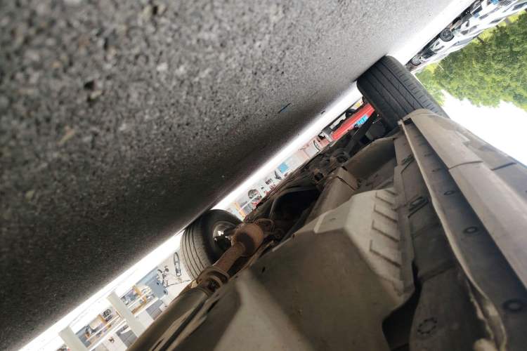 Used Haval H6 2017 Red Label 2.0T Automatic Two-Wheel Drive ZhiShang Model Chassis Rear Left