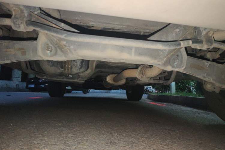 Used Haval H6 2017 Red Label 2.0T Automatic Two-Wheel Drive ZhiShang Model Chassis Rear