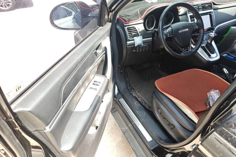 Used Haval H6 2017 Red-Label Sport Edition 1.5T Automatic Two-Wheel Drive Luxury Model Driver Seat