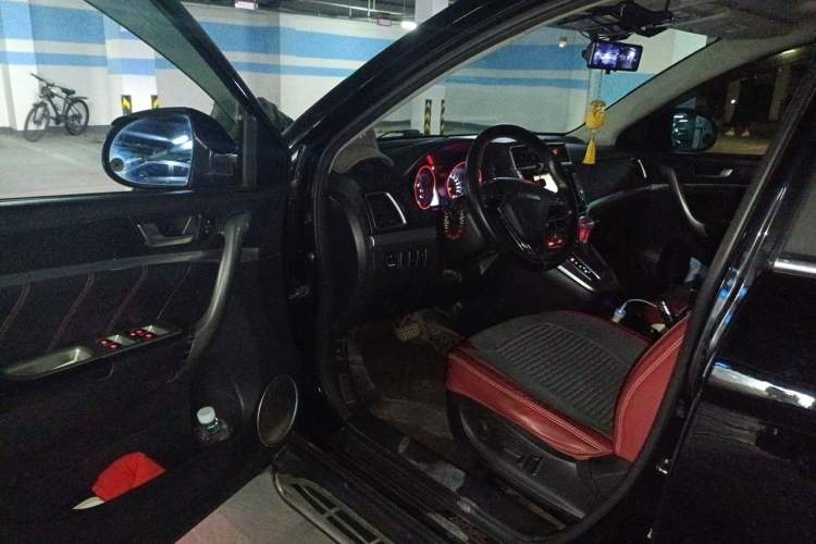 Used Haval H6 2017 Blue Label Sport Edition 1.5T Automatic Two-Wheel Drive Luxury Model Driver Seat
