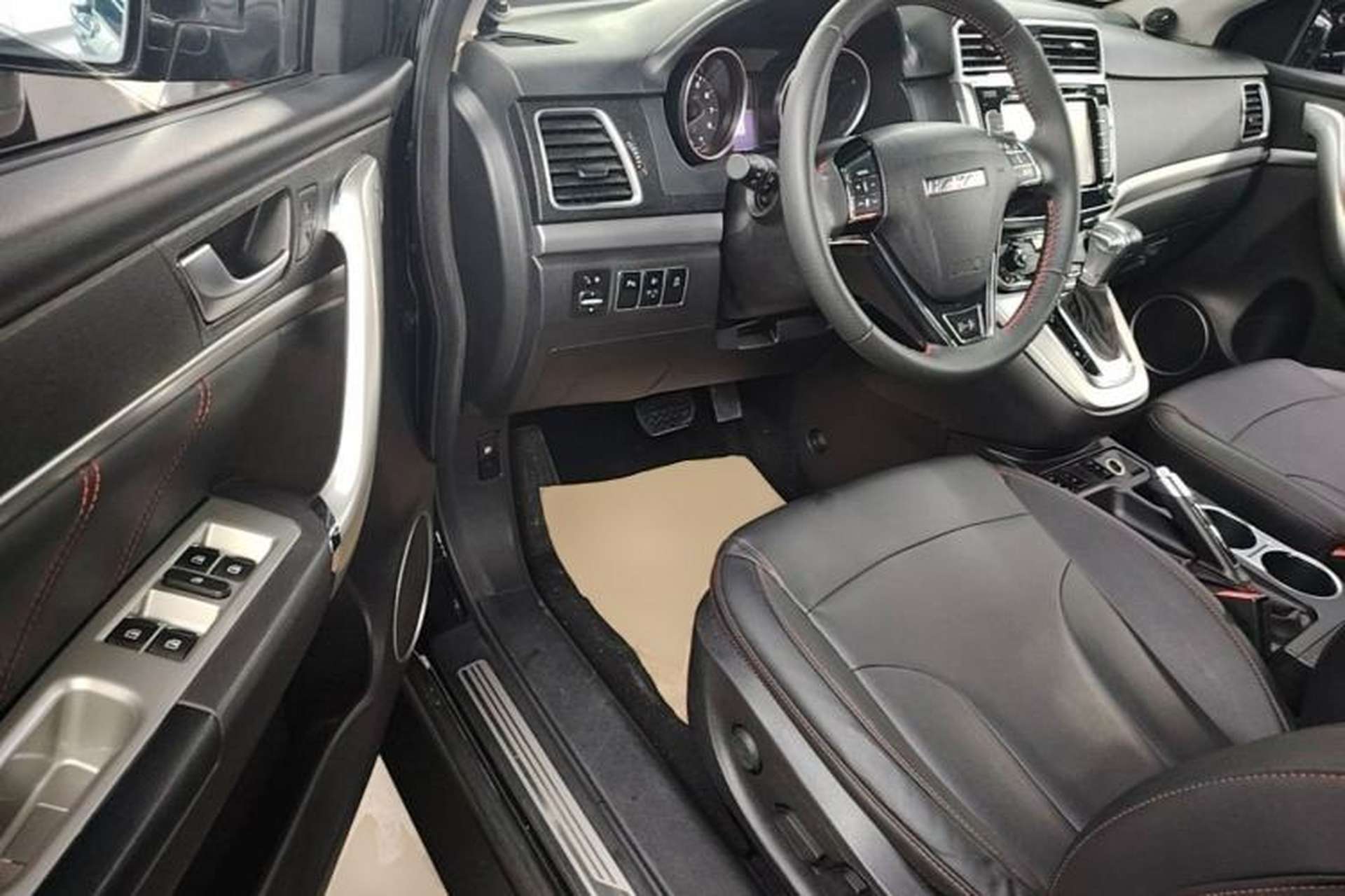 Used Haval H6 2017 Red-Label Sport Edition 1.5T Automatic Two-Wheel Drive Luxury Model Driver Seat