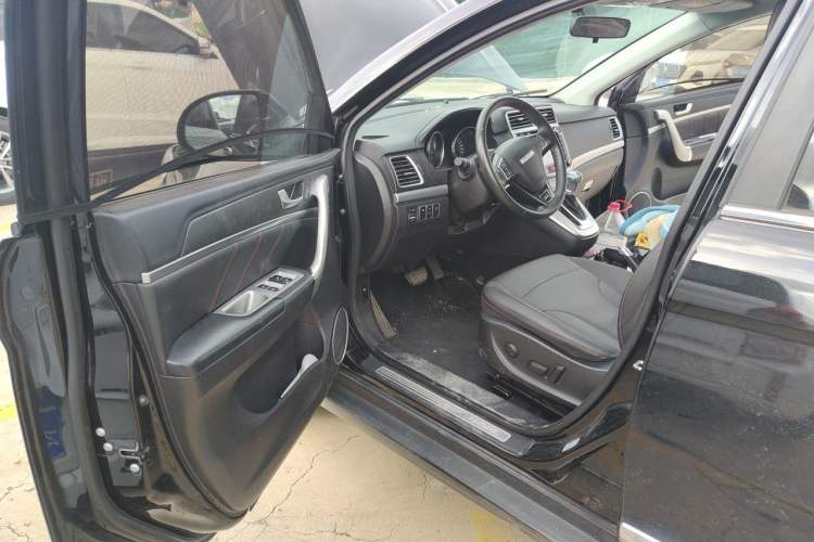 Used Haval H6 2017 Red-Label Sport Edition 1.5T Automatic Two-Wheel Drive Luxury Model Driver Seat