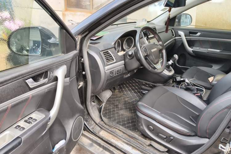 Used Haval H6 2017 Blue Label Sport Edition 1.5T Manual Two-Wheel Drive Elite Model Driver Seat
