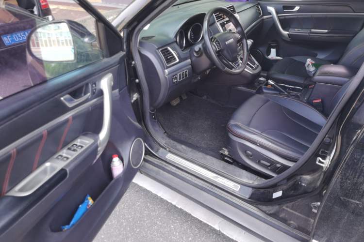 Used Haval H6 2017 Blue Label Sport Edition 1.5T Automatic Two-Wheel Drive Luxury Model Driver Seat