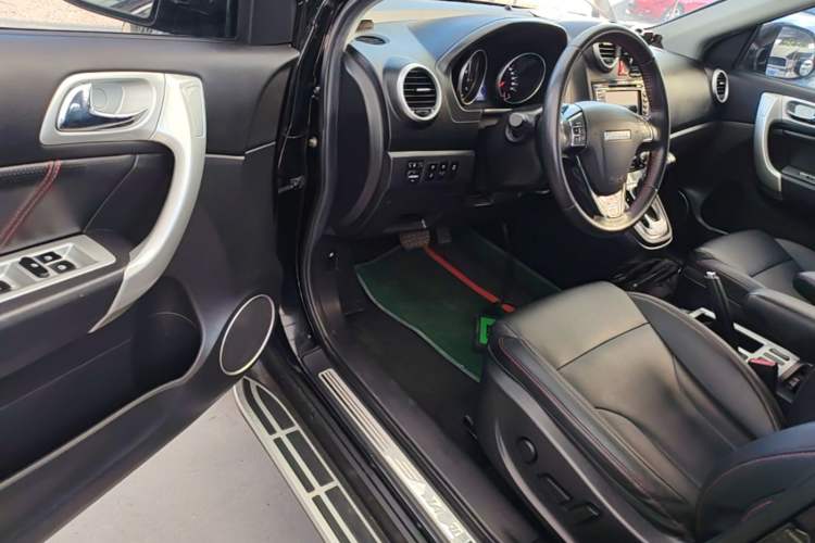 Used Haval H6 2017 Classic Edition 1.5T Automatic Two-Wheel Drive Elite Model Driver Seat