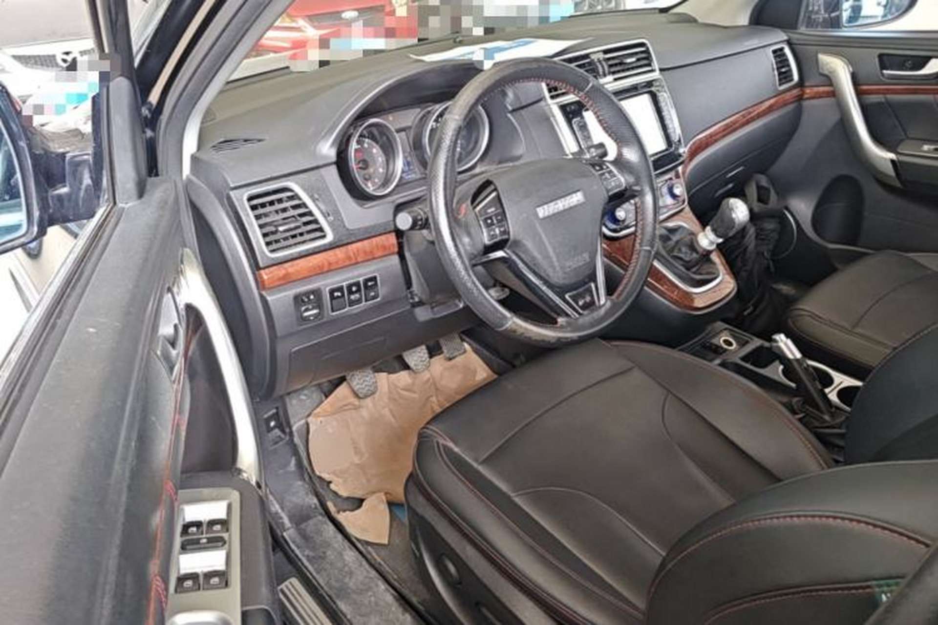 Used Haval H6 2017 Red-Label Sport Edition 1.5T Manual Two-Wheel Drive Elite Model Driver Seat