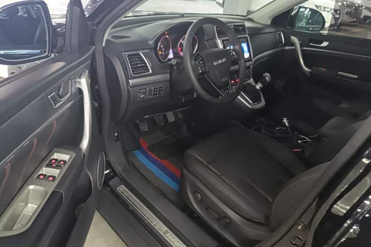 Used Haval H6 2017 Blue Label Sport Edition 1.5T Manual Two-Wheel Drive Elite Model Driver Seat