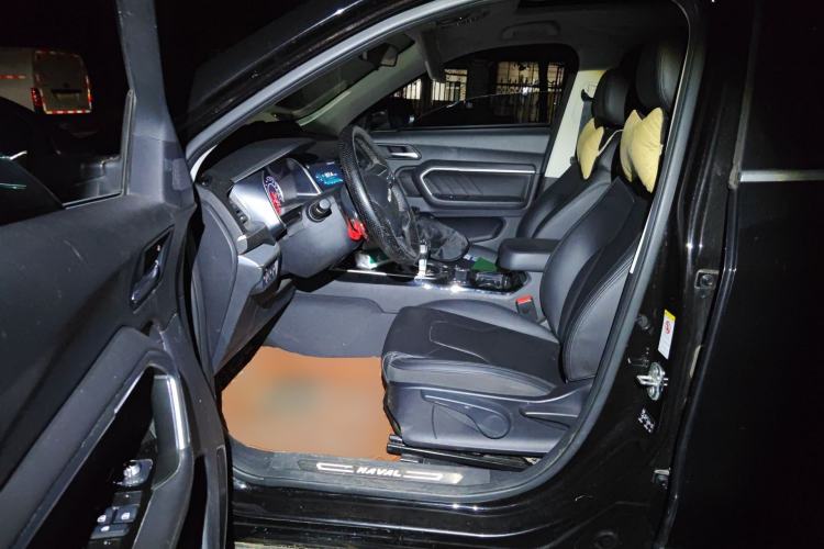 Used Haval H6 2017 Blue Label 2.0T Automatic Two-Wheel Drive Luxury Model Driver Seat