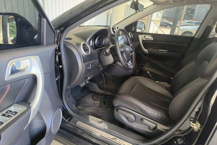 Used Haval H6 2017 Classic Edition 1.5T Automatic Two-Wheel Drive Urban Model Driver Seat