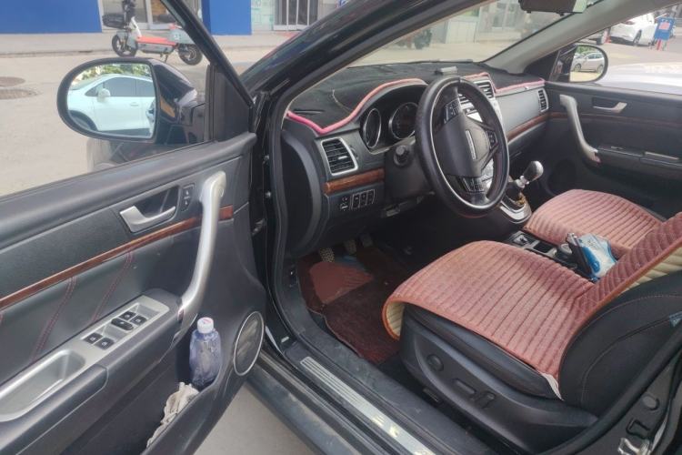 Used Haval H6 2017 Red-Label Sport Edition 1.5T Manual Two-Wheel Drive Elite Model Driver Seat