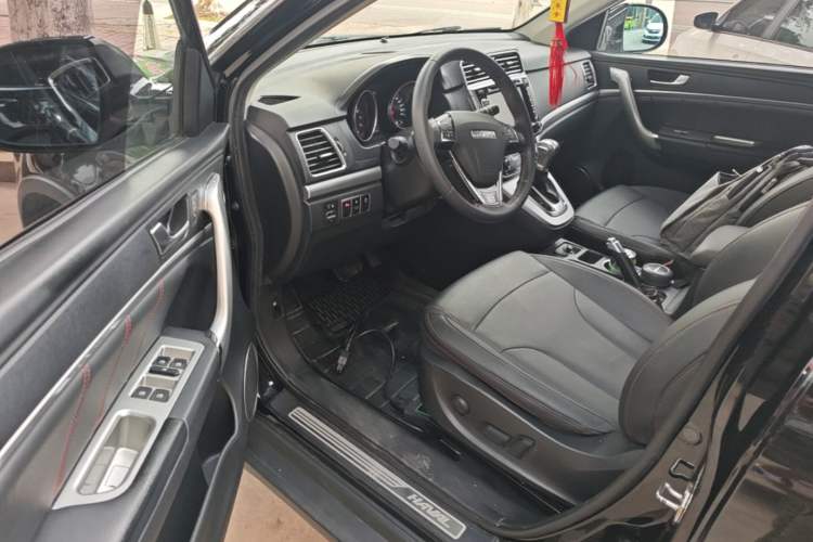 Used Haval H6 2017 Red-Label Sport Edition 1.5T Automatic Two-Wheel Drive Luxury Model Driver Seat