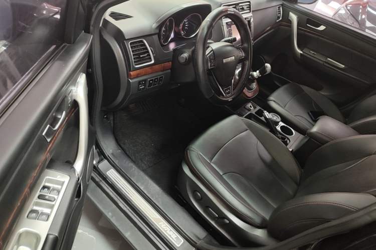 Used Haval H6 2017 Red-Label Sport Edition 1.5T Manual Two-Wheel Drive Elite Model Driver Seat