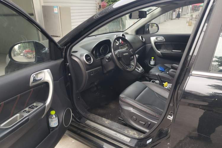 Used Haval H6 2017 Classic Edition 1.5T Automatic Two-Wheel Drive Elite Model Driver Seat