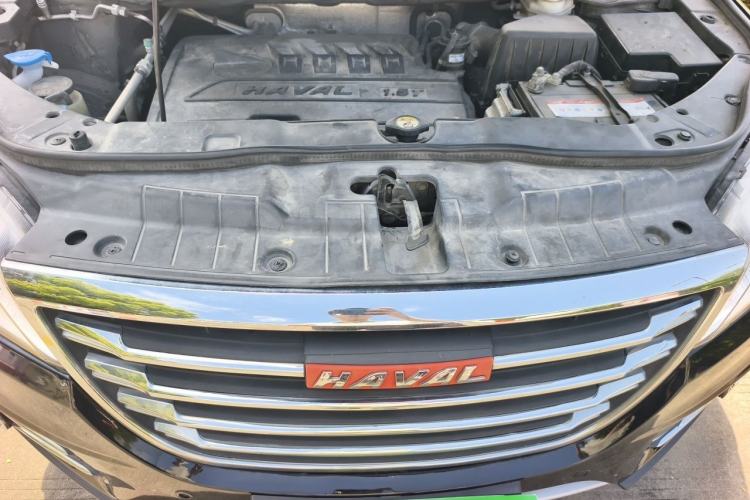Used Haval H6 2017 Red-Label Sport Edition 1.5T Automatic Two-Wheel Drive Luxury Model Engine Bay