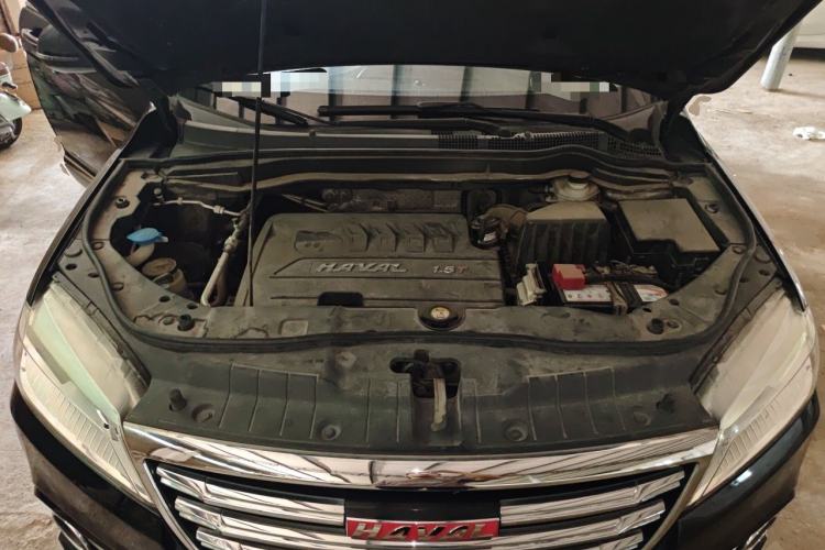 Used Haval H6 2017 Red-Label Sport Edition 1.5T Manual Two-Wheel Drive Elite Model Engine Bay