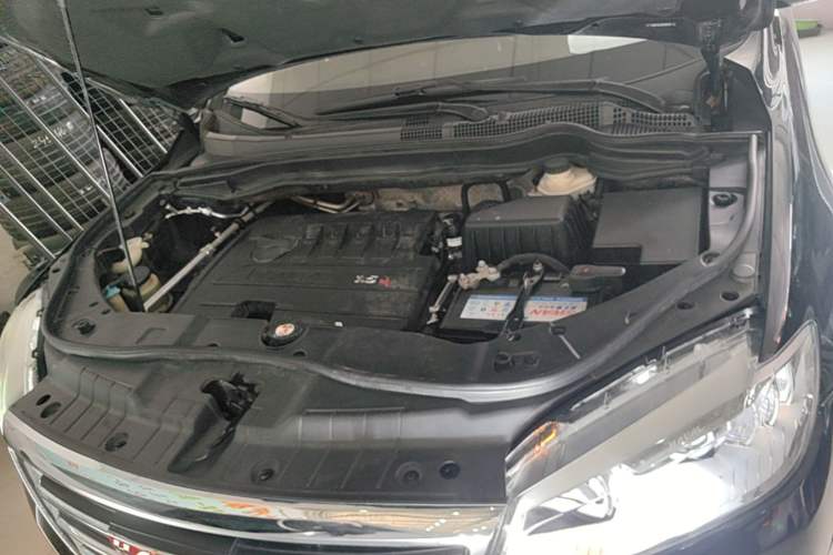 Used Haval H6 2017 Red-Label Sport Edition 1.5T Automatic Two-Wheel Drive Luxury Model Engine Bay