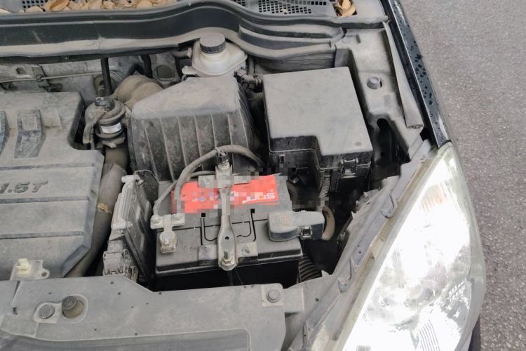 Used Haval H6 2017 Classic Edition 1.5T Automatic Two-Wheel Drive Elite Model Engine Bay Left