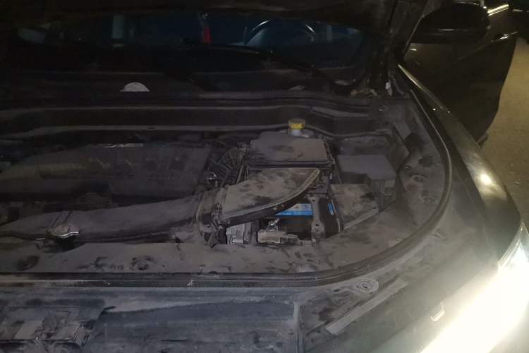 Used Haval H6 2017 Blue Label 1.5T Automatic Two-Wheel Drive ZhiShang Model Engine Bay Left