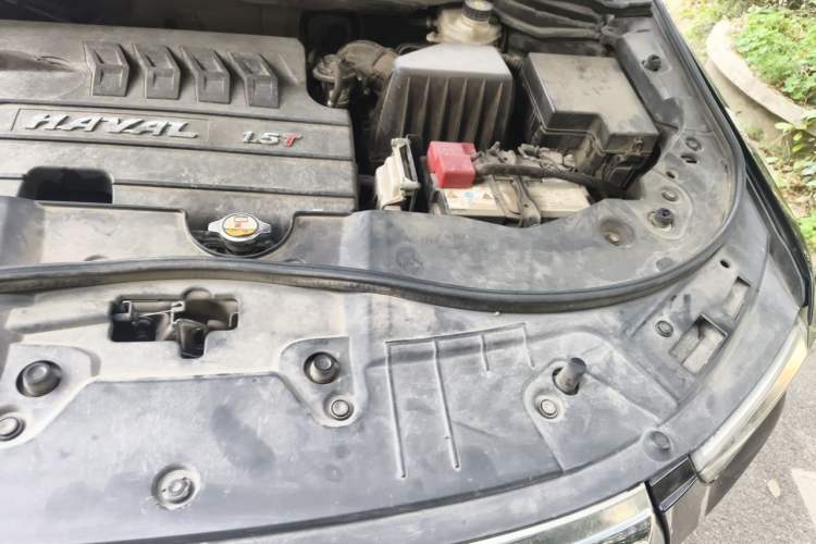 Used Haval H6 2017 Blue Label Sport Edition 1.5T Manual Two-Wheel Drive Elite Model Engine Bay Left