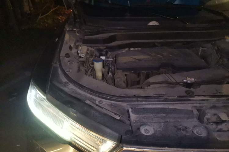 Used Haval H6 2017 Blue Label 1.5T Automatic Two-Wheel Drive ZhiShang Model Engine Bay Right