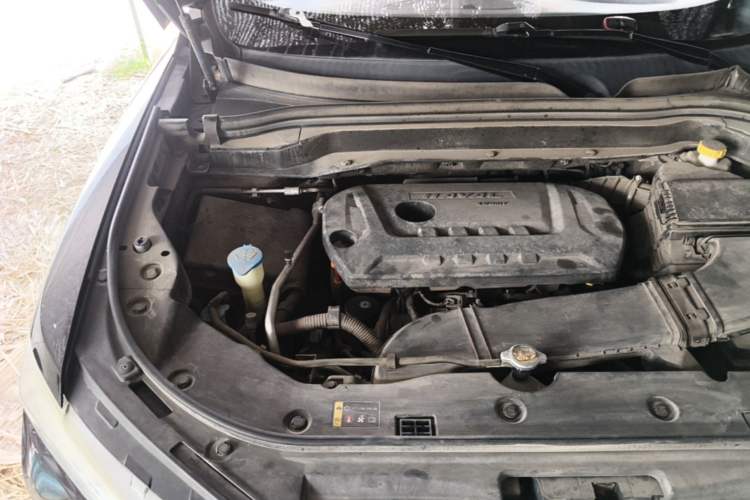 Used Haval H6 2017 Blue Label 2.0T Automatic Two-Wheel Drive Smart Edition Engine Bay Right