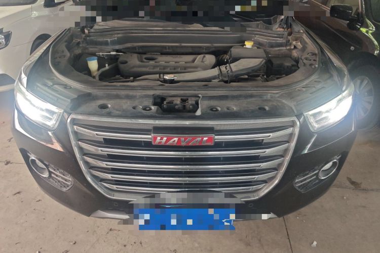 Used Haval H6 2017 Red Label 2.0T Automatic Two-Wheel Drive ZhiShang Model Engine Bay