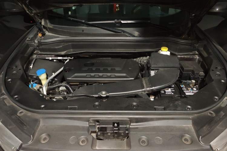 Used Haval H6 2017 Blue Label 2.0T Automatic Two-Wheel Drive Smart Edition Engine Bay
