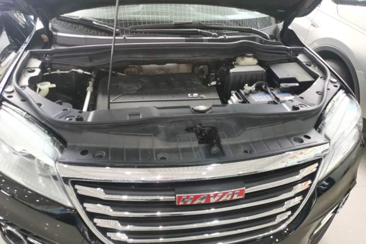 Used Haval H6 2017 Red-Label Sport Edition 1.5T Automatic Two-Wheel Drive Luxury Model Engine Bay