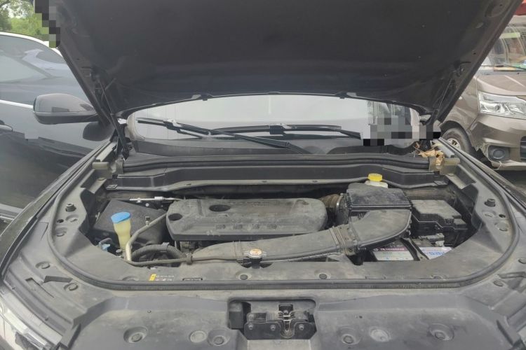 Used Haval H6 2017 Red Label 2.0T Automatic Two-Wheel Drive ZhiShang Model Engine Bay