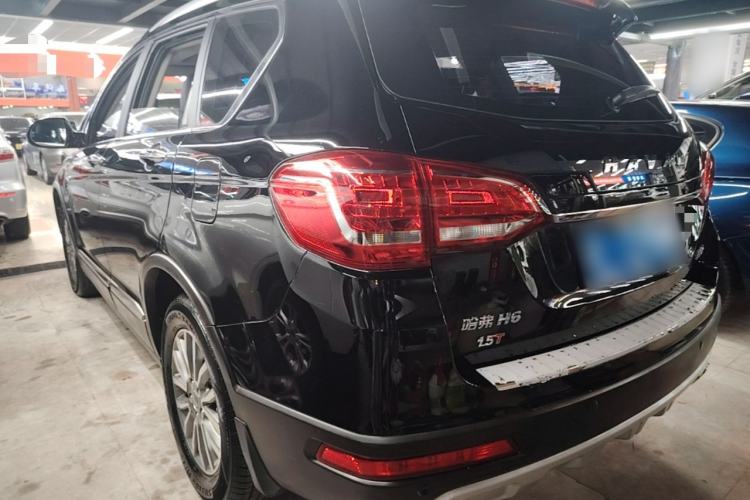 Used Haval H6 2017 Red-Label Sport Edition 1.5T Automatic Two-Wheel Drive Luxury Model Exterior 2