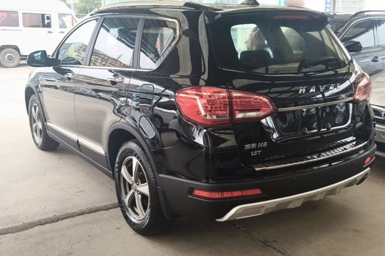 Used Haval H6 2017 Red-Label Sport Edition 1.5T Manual Two-Wheel Drive Elite Model Exterior 2