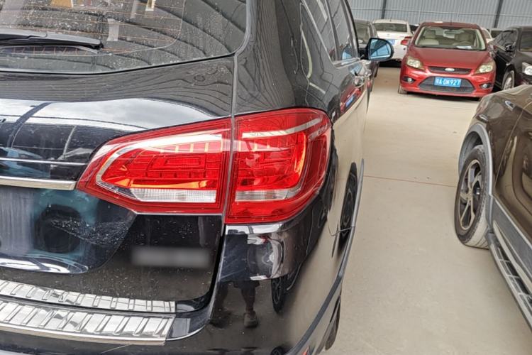 Used Haval H6 2017 Red-Label Sport Edition 1.5T Manual Two-Wheel Drive Elite Model Exterior 3