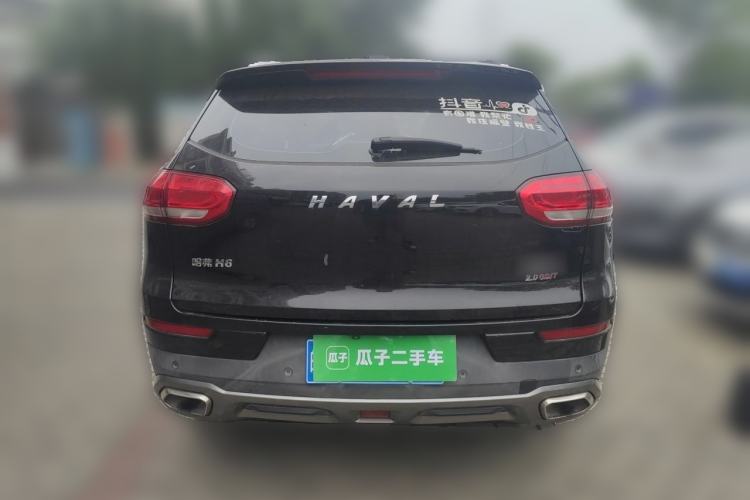 Used Haval H6 2017 Red Label 2.0T Automatic Two-Wheel Drive ZhiShang Model Exterior 4