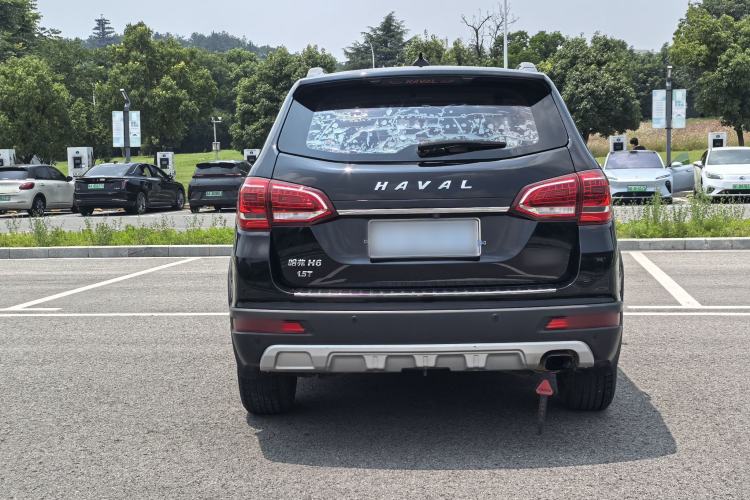 Used Haval H6 2017 Restyled Red-Label Sport Version 1.5T Automatic Two-Wheel Drive Luxury Trim Exterior 5