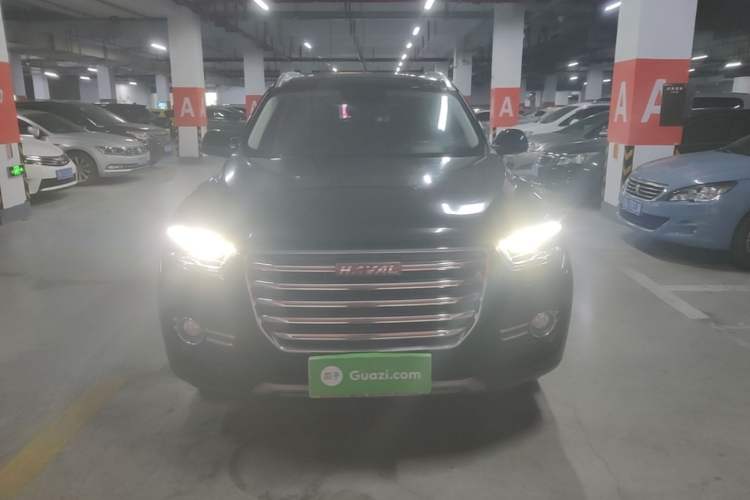 Used Haval H6 2017 Red Label 2.0T Automatic Two-Wheel Drive ZhiShang Model Front