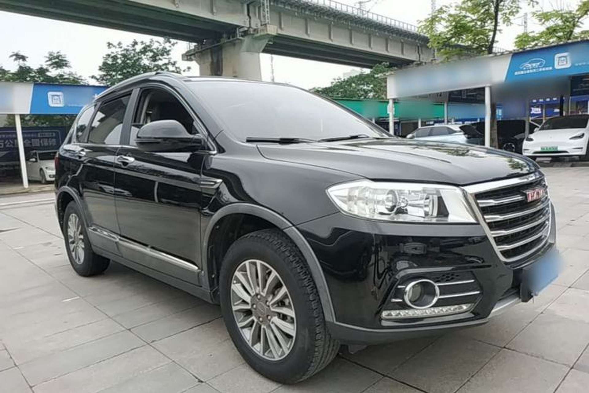 Used Haval H6 2017 Red-Label Sport Edition 1.5T Automatic Two-Wheel Drive Luxury Model Front Right 45 Deg