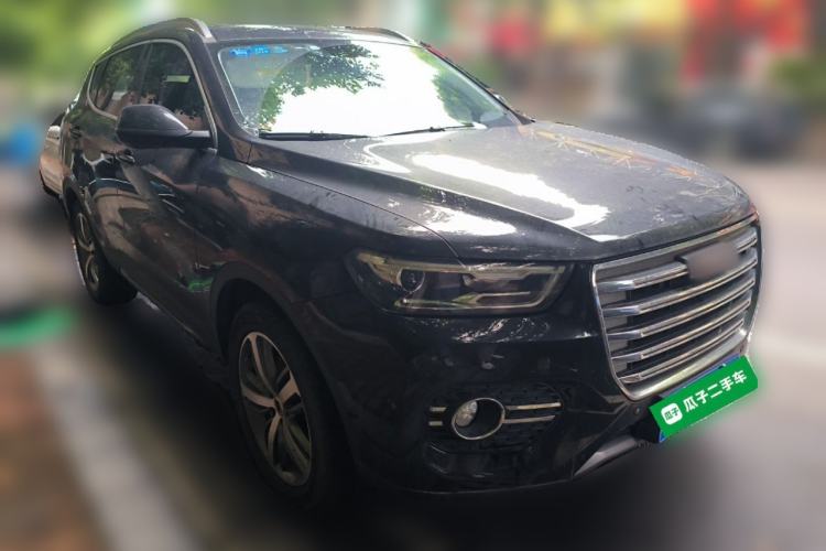 Used Haval H6 2017 Red Label 2.0T Automatic Two-Wheel Drive ZhiShang Model Front Right 45 Deg
