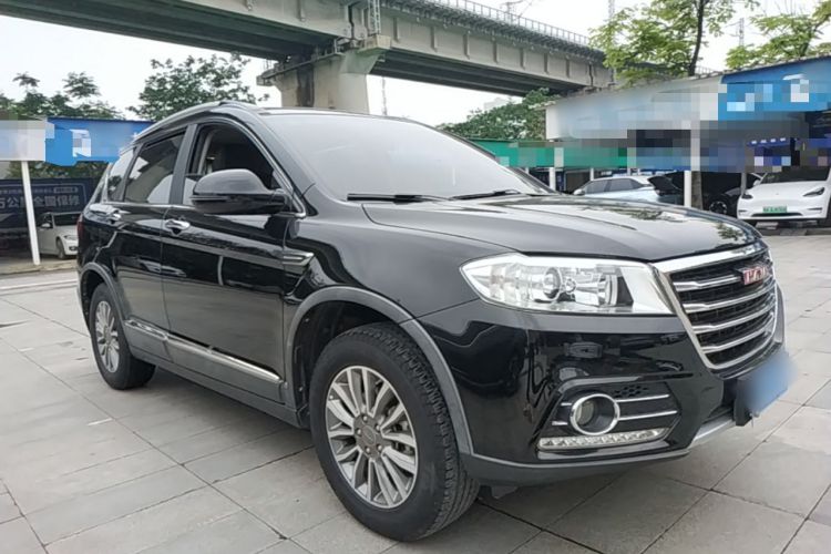 Used Haval H6 2017 Red-Label Sport Edition 1.5T Automatic Two-Wheel Drive Luxury Model Front Right 45 Deg