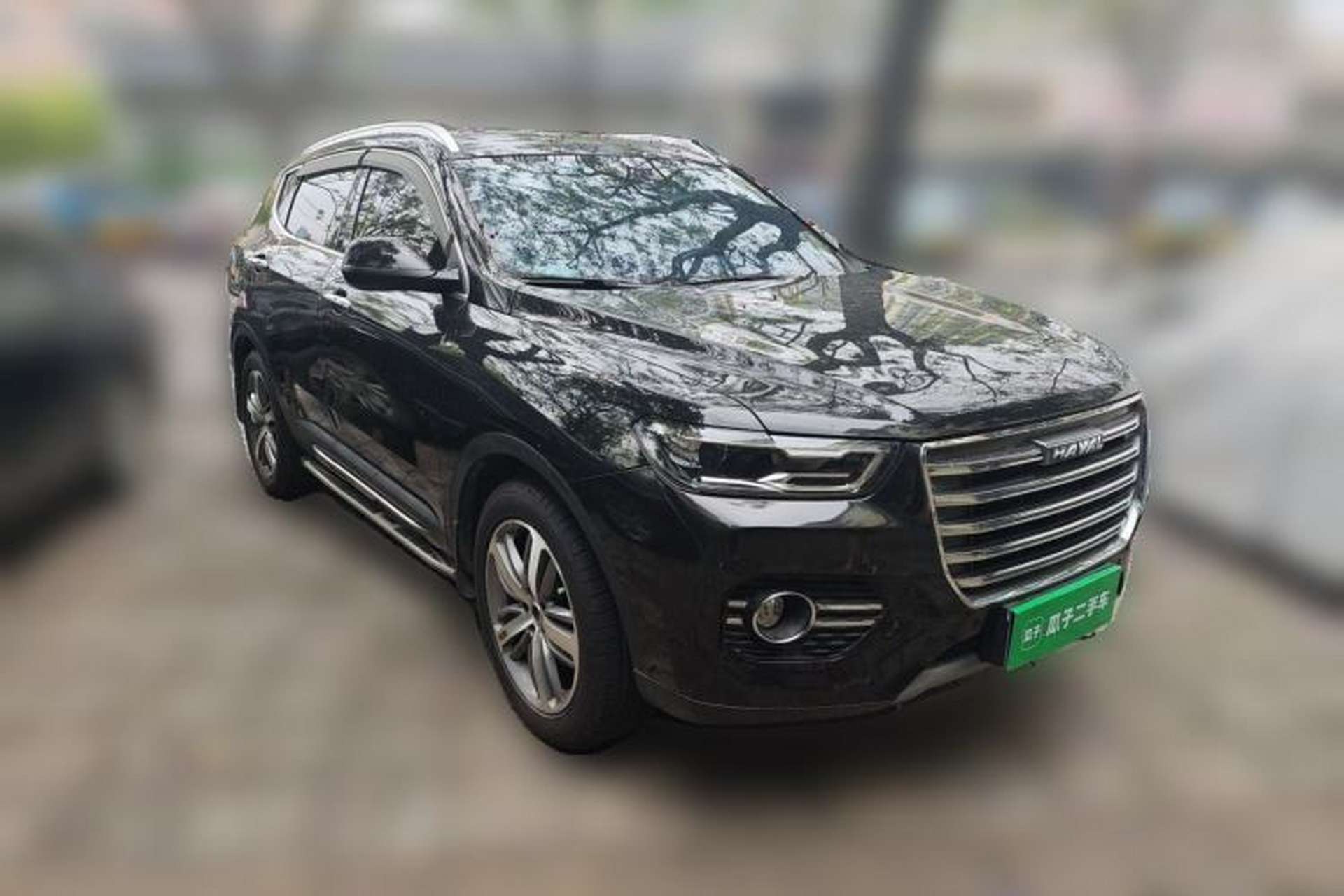 Used Haval H6 2017 Red Label 2.0T Automatic Two-Wheel Drive ZhiShang Model Front Right 45 Deg