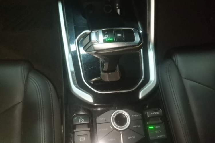 Used Haval H6 2017 Blue Label 2.0T Automatic Two-Wheel Drive Smart Edition Gear Lever