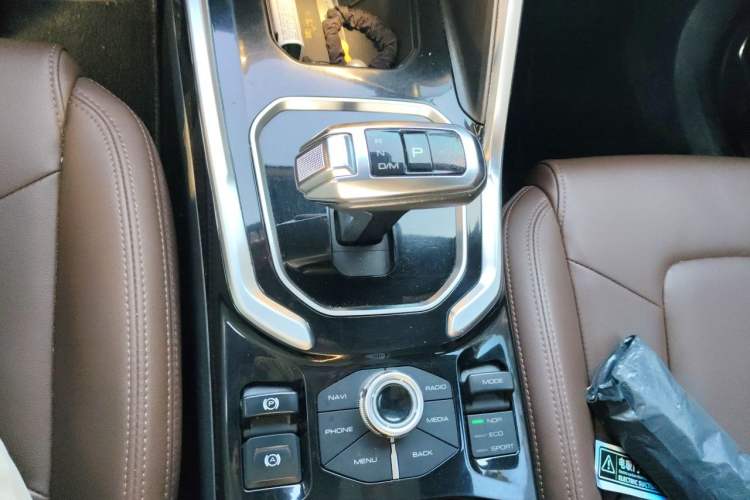 Used Haval H6 2017 Blue Label 2.0T Automatic Two-Wheel Drive Smart Edition Gear Lever