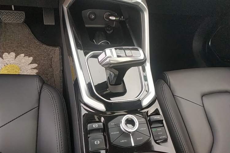Used Haval H6 2017 Blue Label 2.0T Automatic Two-Wheel Drive Smart Edition Gear Lever