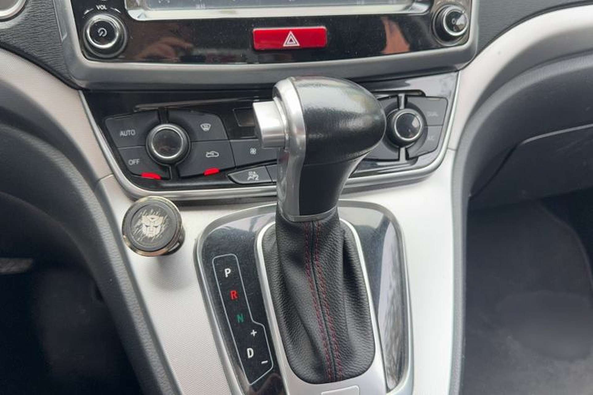 Used Haval H6 2017 Restyled Red-Label Sport Version 1.5T Automatic Two-Wheel Drive Luxury Trim Gear Lever